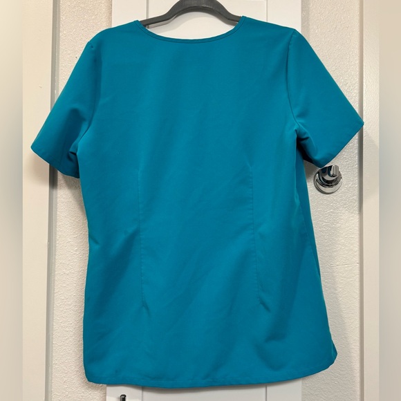 FIGS Teal Scrub Set — Catarina Top + Zamora Joggers (Small Stains) - Picture 5 of 9
